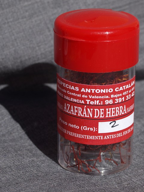 Bottle of 2 grams of saffron strands